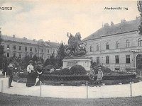 Akademički trg (današnji Trg Josipa Juraja Strossmayera) 1907. godine